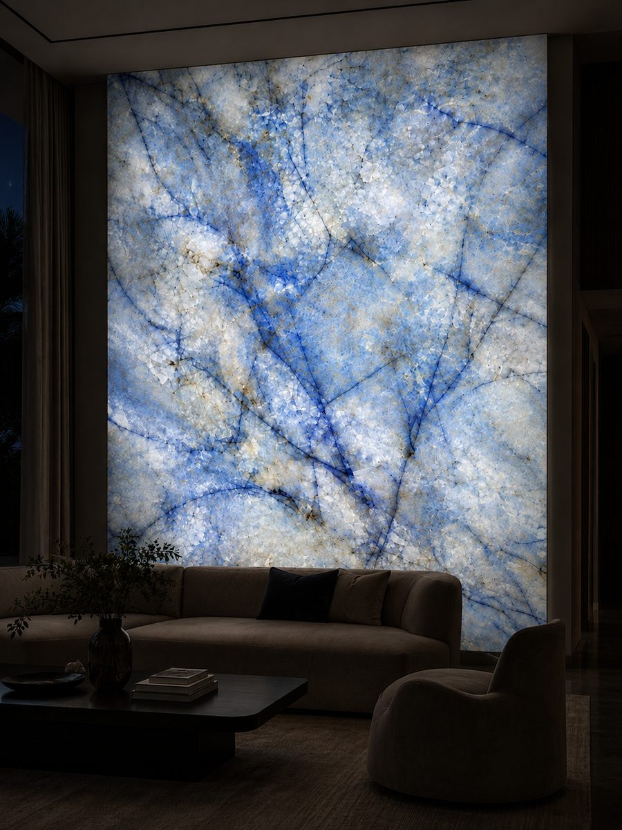 Cristallo Azul in night light