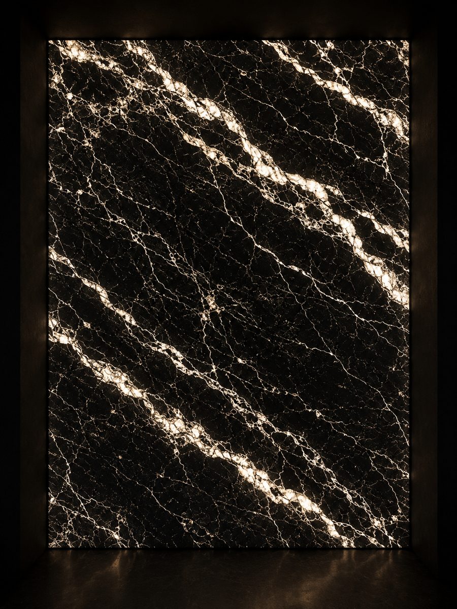 Nero Marquina Turco in museum light
