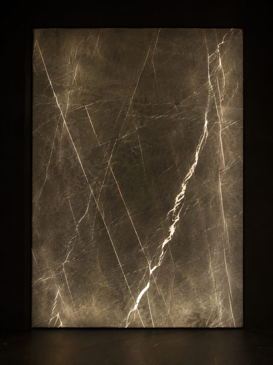 Pietra Grey Persian Grey in museum light