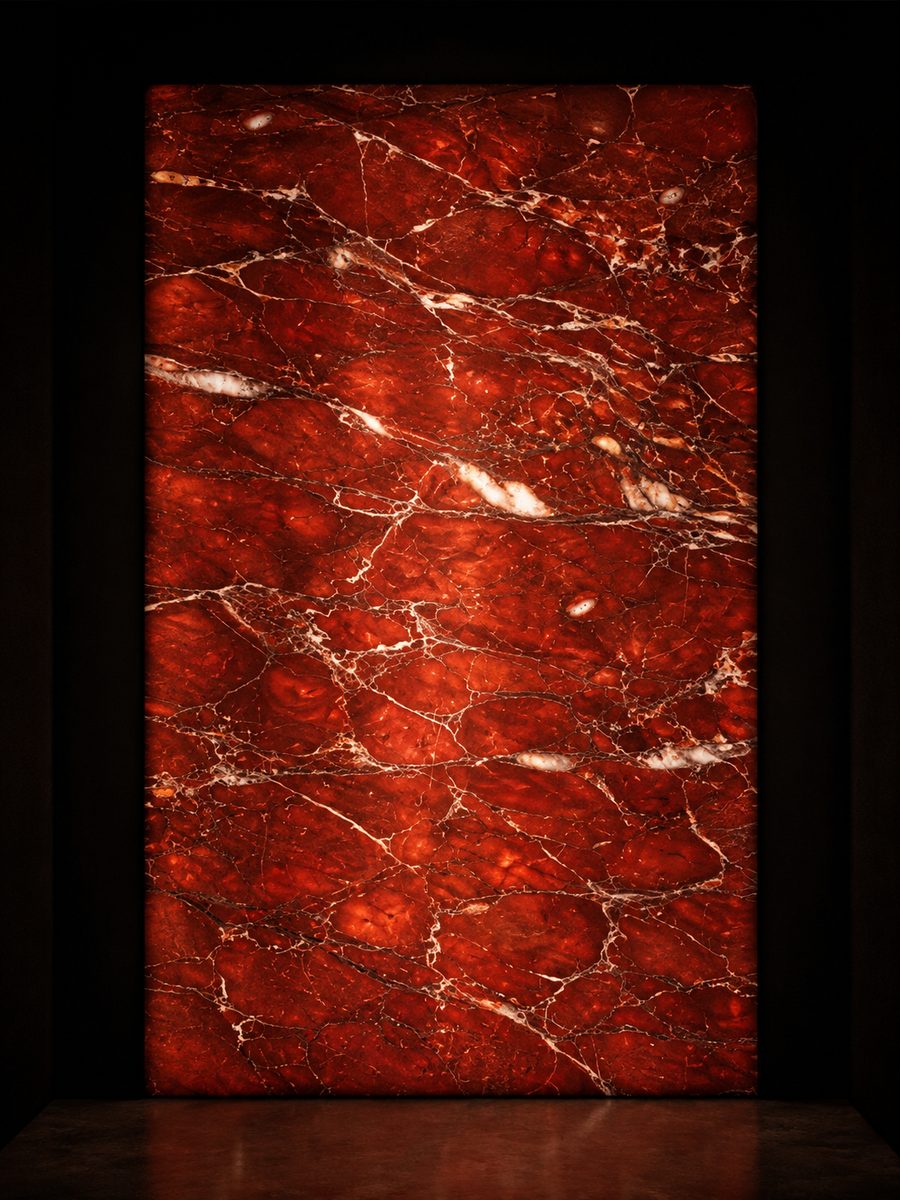 Rouge Griotte in museum light